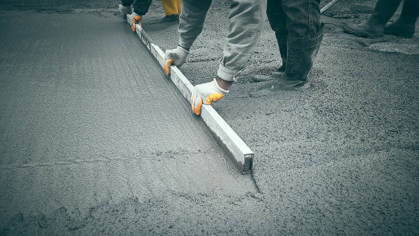 Best Concrete Flooring Contractor  in Mbria, CA